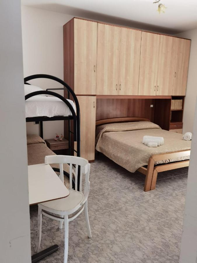 Rosy House Bed & Breakfast Скалеа Екстериор снимка