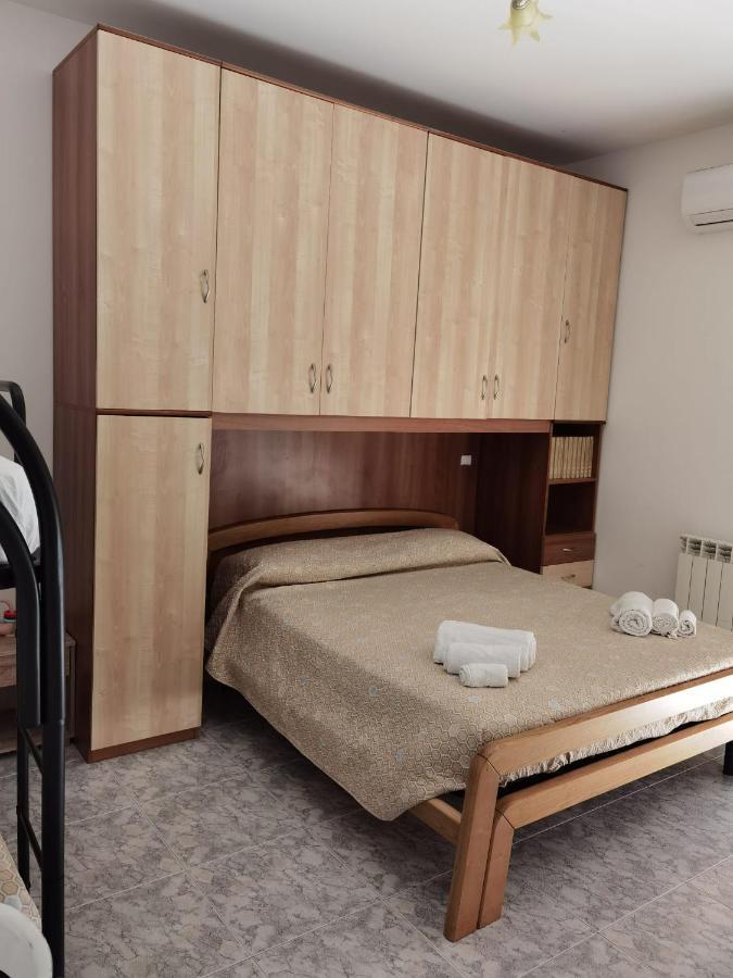 Rosy House Bed & Breakfast Скалеа Екстериор снимка