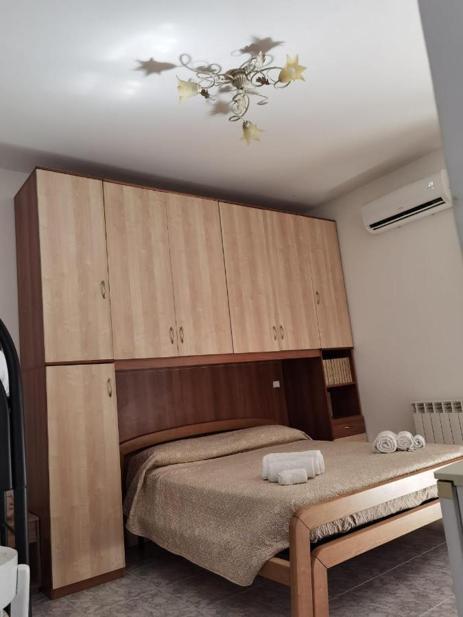 Rosy House Bed & Breakfast Скалеа Екстериор снимка