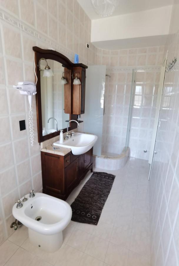 Rosy House Bed & Breakfast Скалеа Екстериор снимка